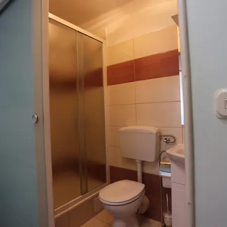 Private In The Center Of